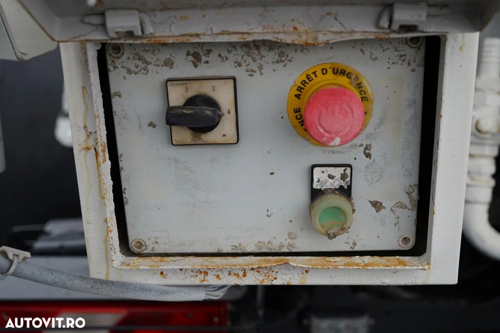 Mercedes-Benz AROCS 3540 / BETONIERĂ 9M3 / 8x4 / AUTOMATĂ / 2022 - 17