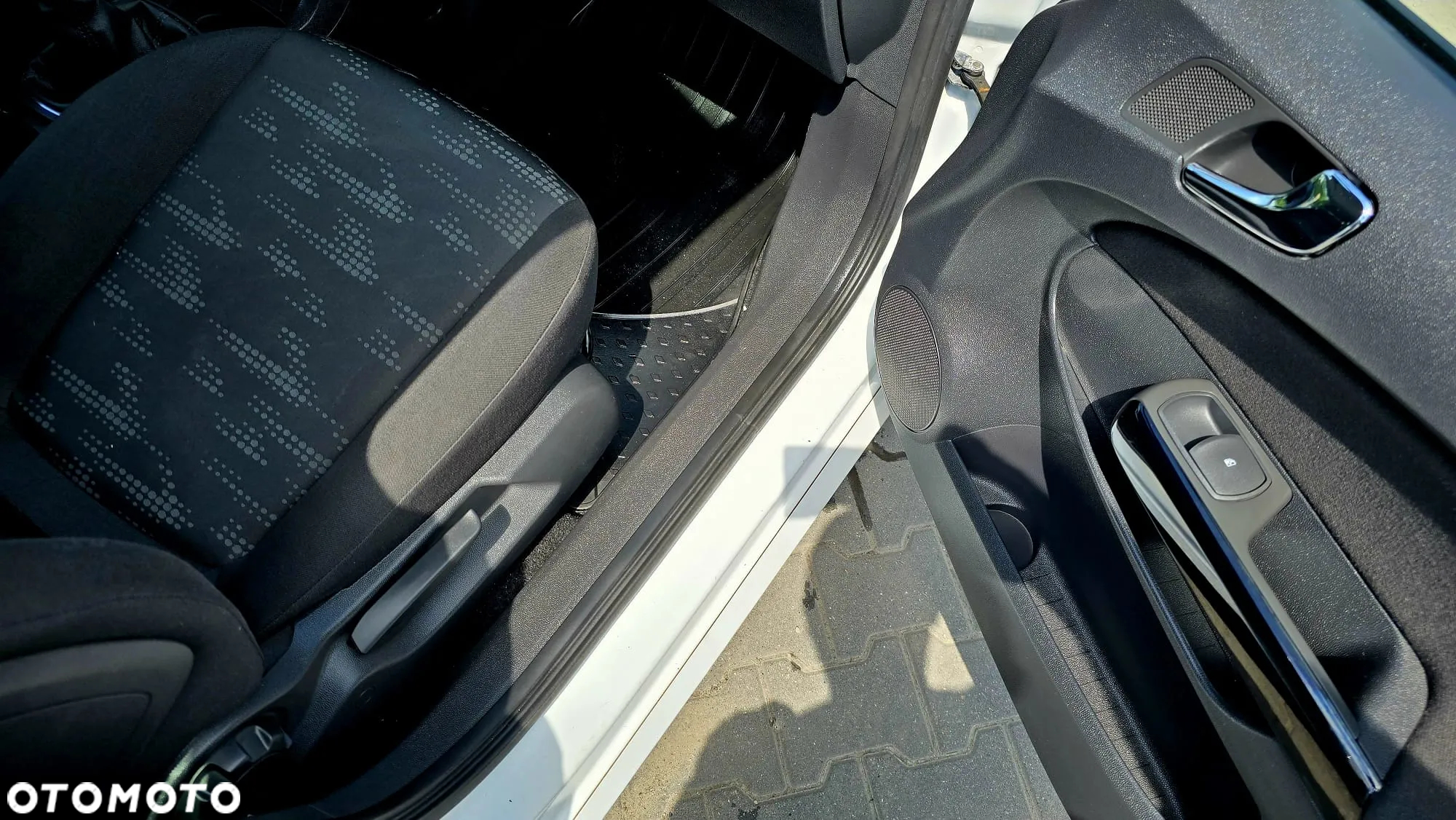 Opel Corsa 1.4 16V Sport - 22