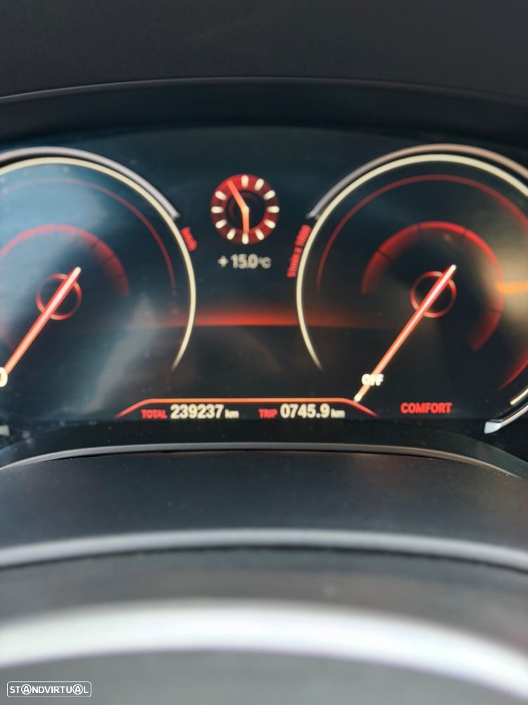 BMW 520 d Pack M Auto - 11