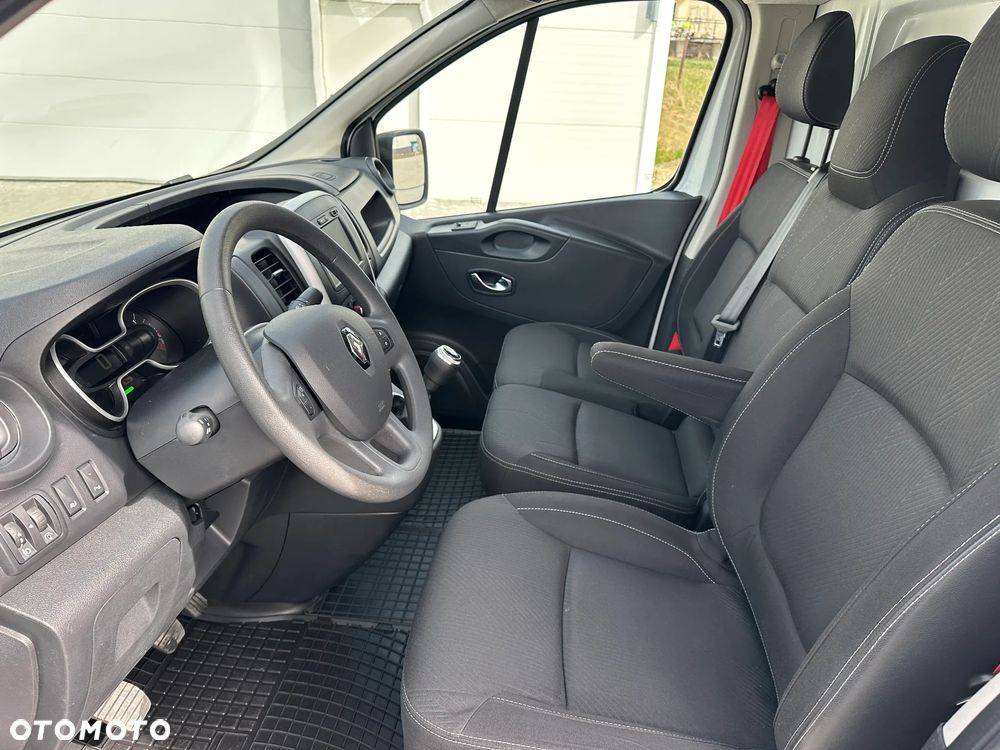 Renault Trafic - 27