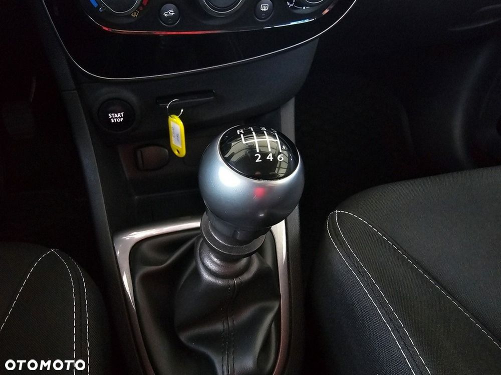 Renault Clio - 23
