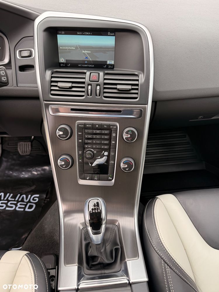 Volvo XC 60 D4 Drive-E Summum - 30