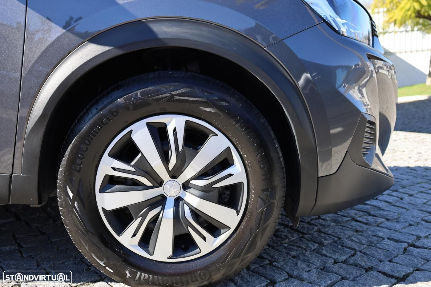 Peugeot 2008 1.2 PureTech SE Style - 7