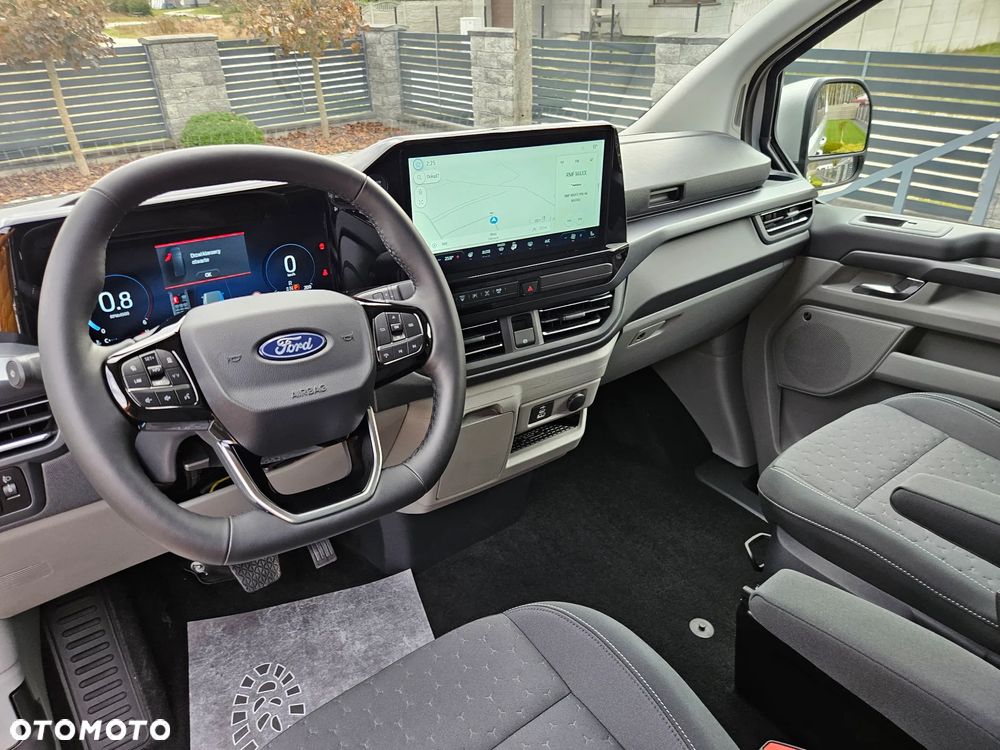 Ford Tourneo Custom 2.0 EcoBlue 320 L2 Titanium - 18