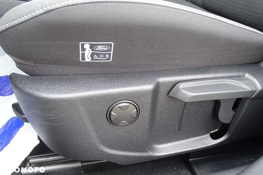 Ford Focus 1.5 EcoBlue STart-Stopp-System TITANIUM - 18