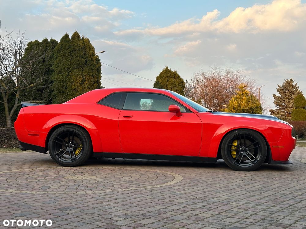 Dodge Challenger 6.4 Scat Pack - 5