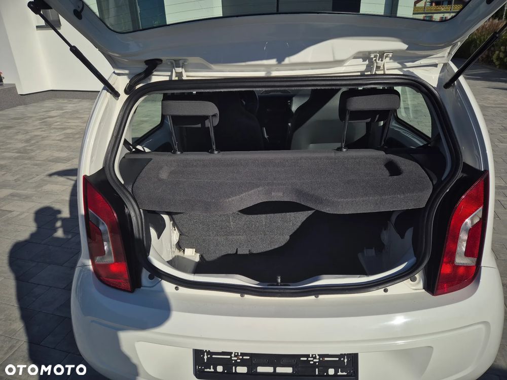 Volkswagen up! 1.0 move Perfectline - 16