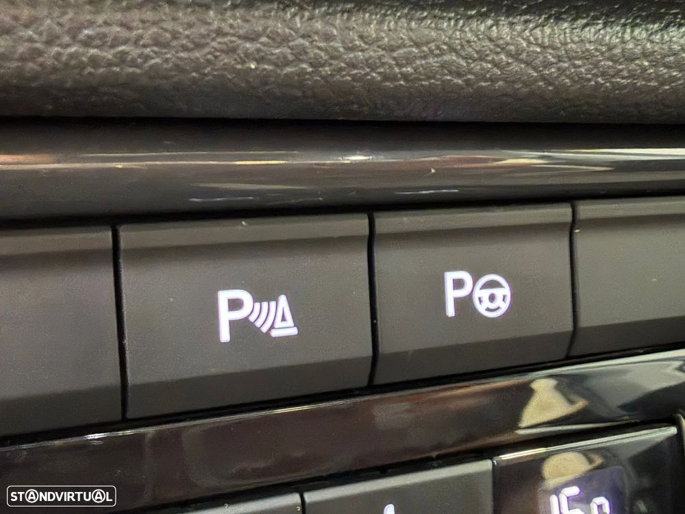 VW T-Roc 1.5 TSI Sport DSG - 18