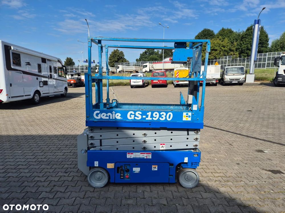 Genie GS-1930 / 1 WŁ / AŻ 7.8 M WYSOKOŚĆ / ELEKTRYCZNY / SERWISOWANY / PRZEGLĄD DO 05.26 / MOŻLIWOŚĆ TRANSPORTU W PL! - 6