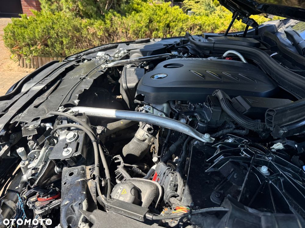 BMW Seria 5 520d xDrive mHEV M Sport - 6