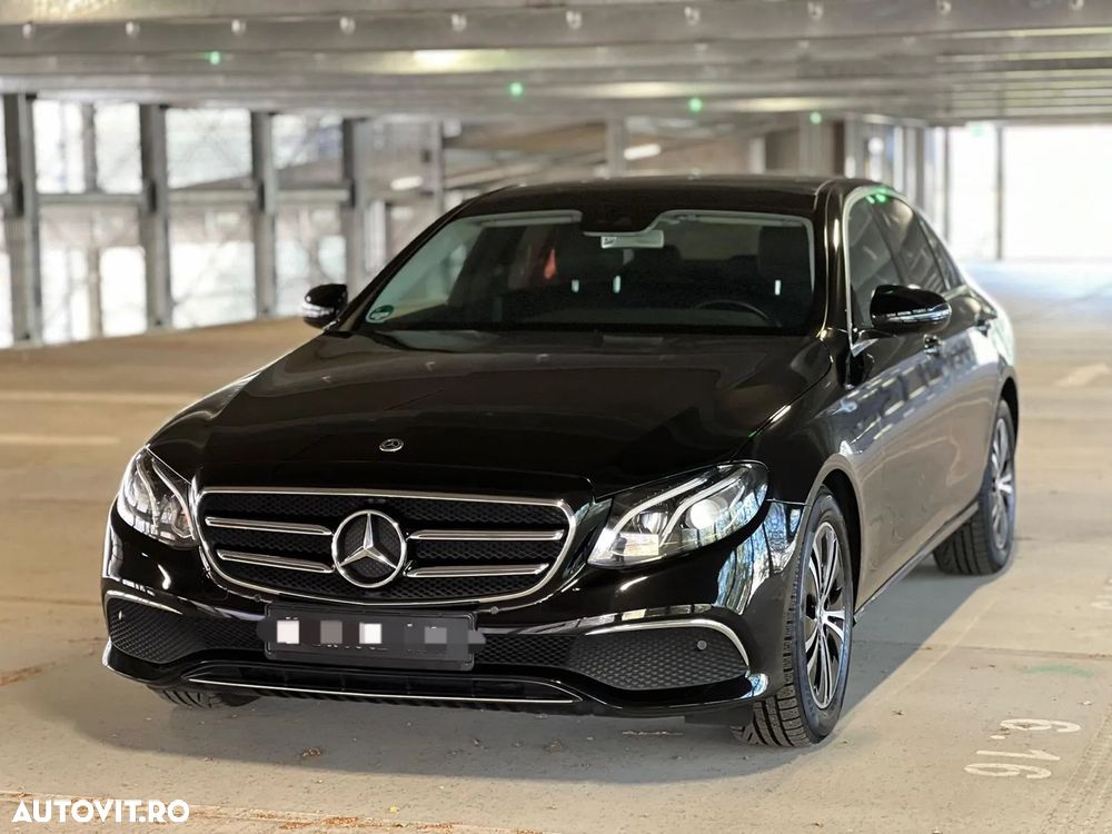 Mercedes-Benz E 220 d T 9G-TRONIC AMG Line - 6