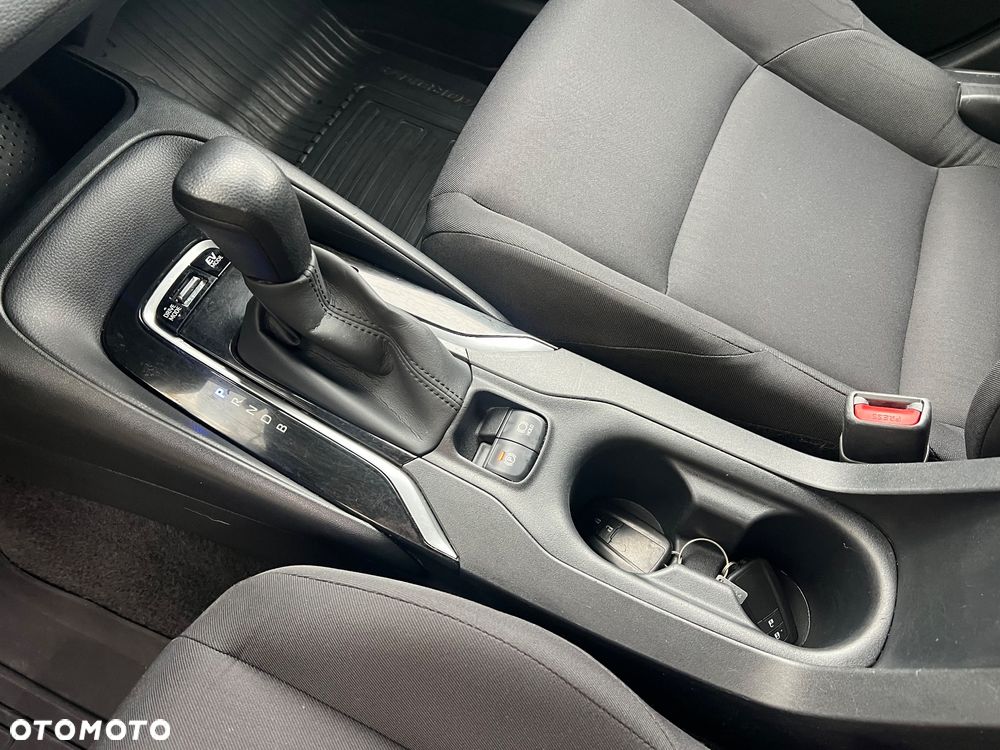 Toyota Corolla 1.8 Hybrid Active - 18