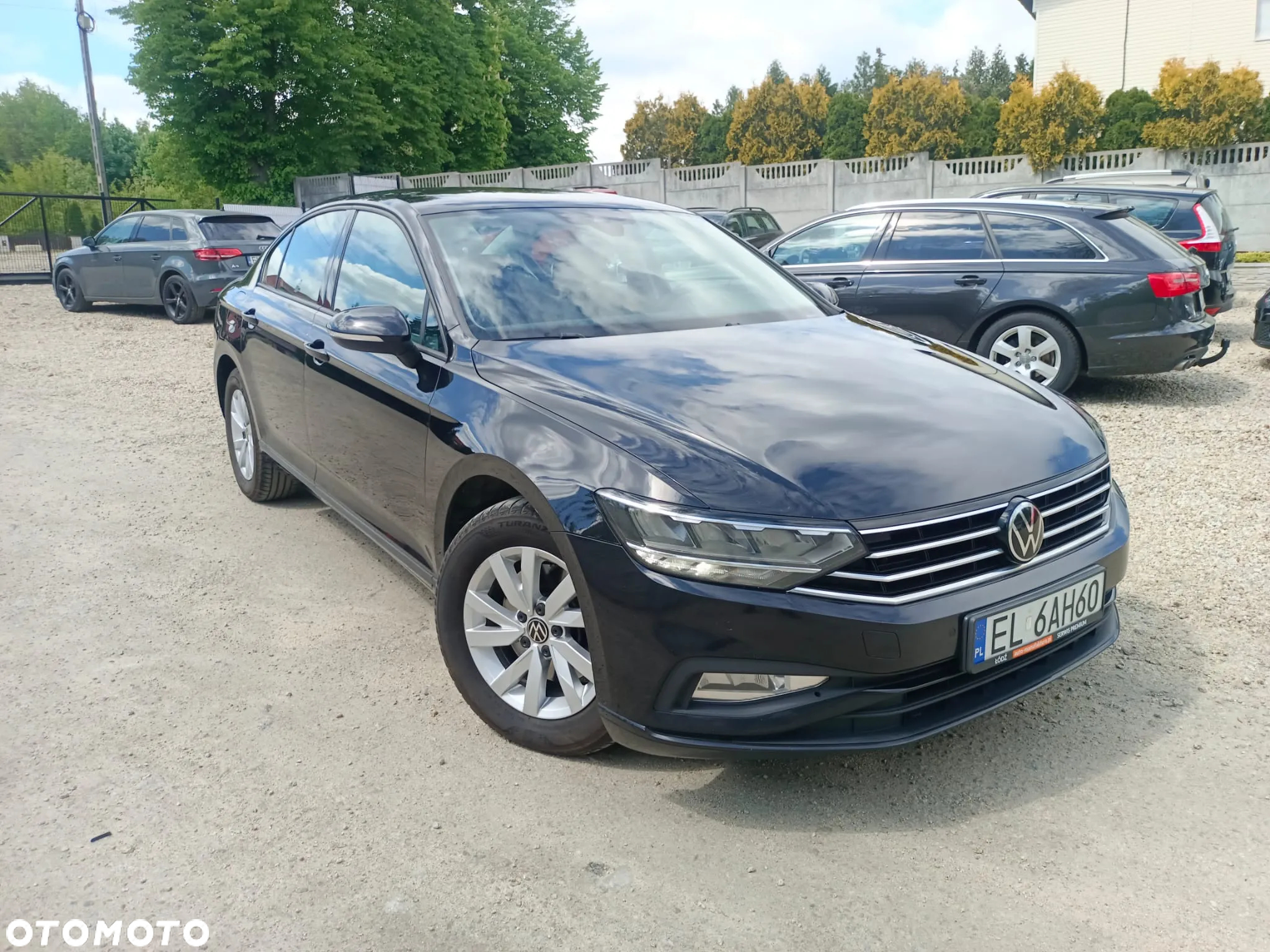 Volkswagen Passat - 10