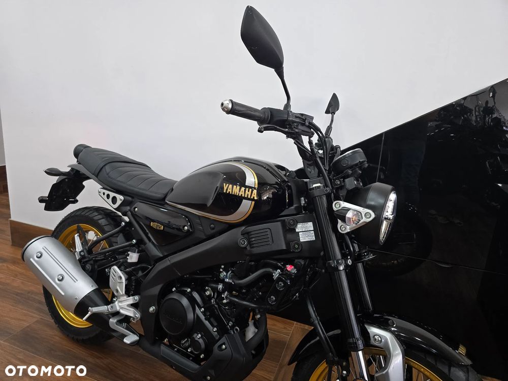 Yamaha XSR - 23