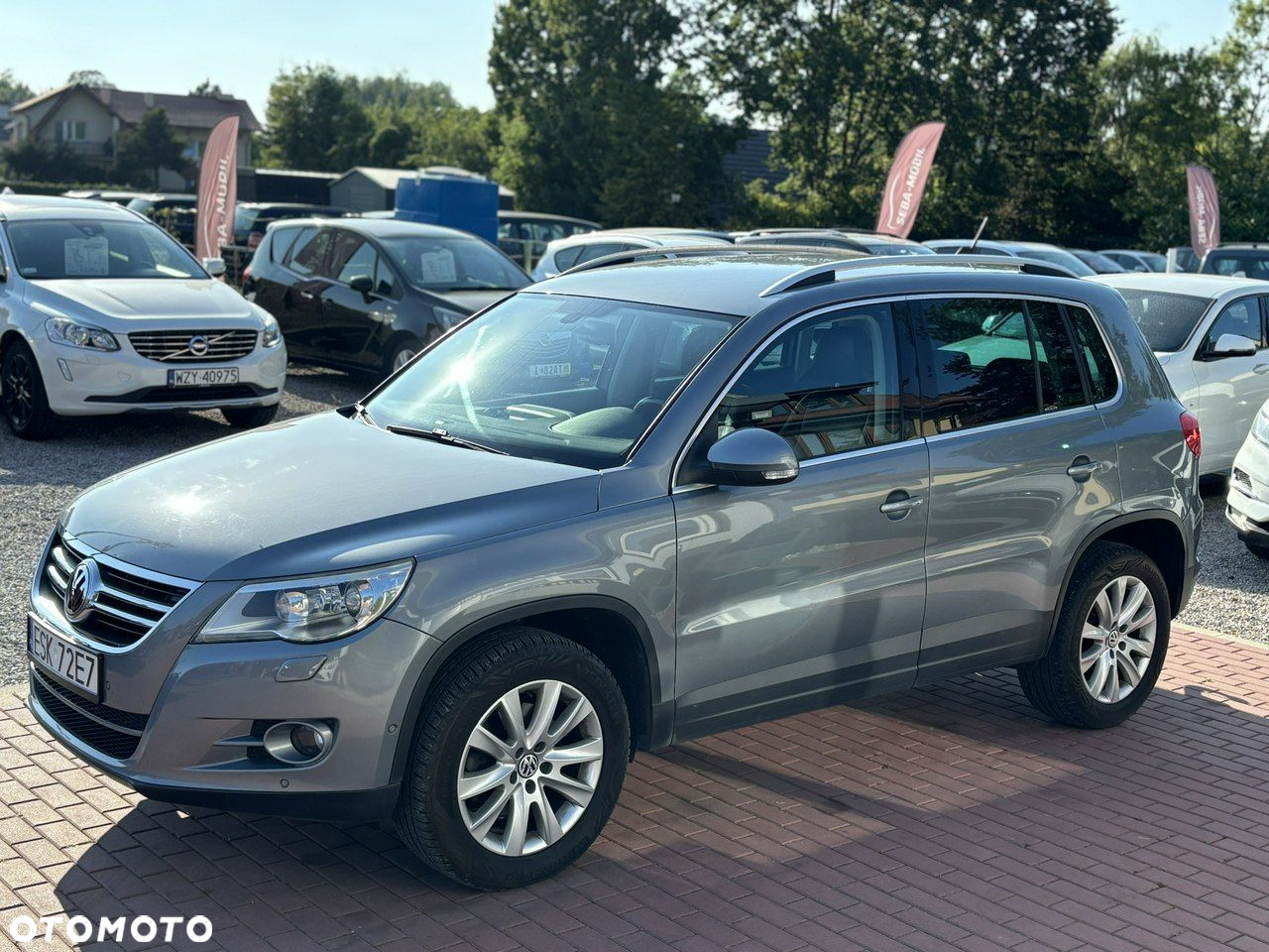 Volkswagen Tiguan - 2