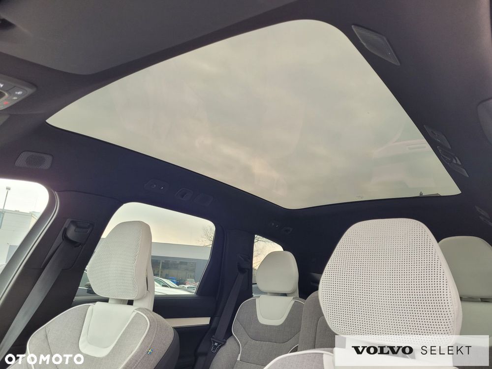 Volvo EX90 - 27