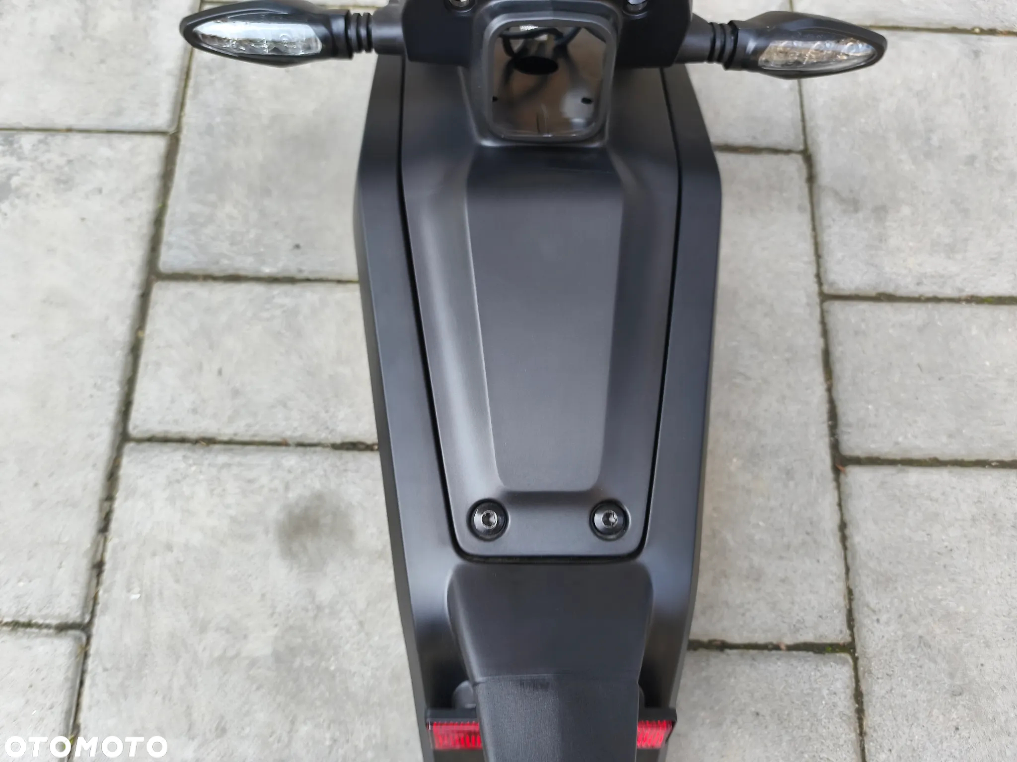 Mocowanie, podświetlenie tablicy rejestracyjnej, ogon, kierunkowskazy Husqvarna 701 SM - 4