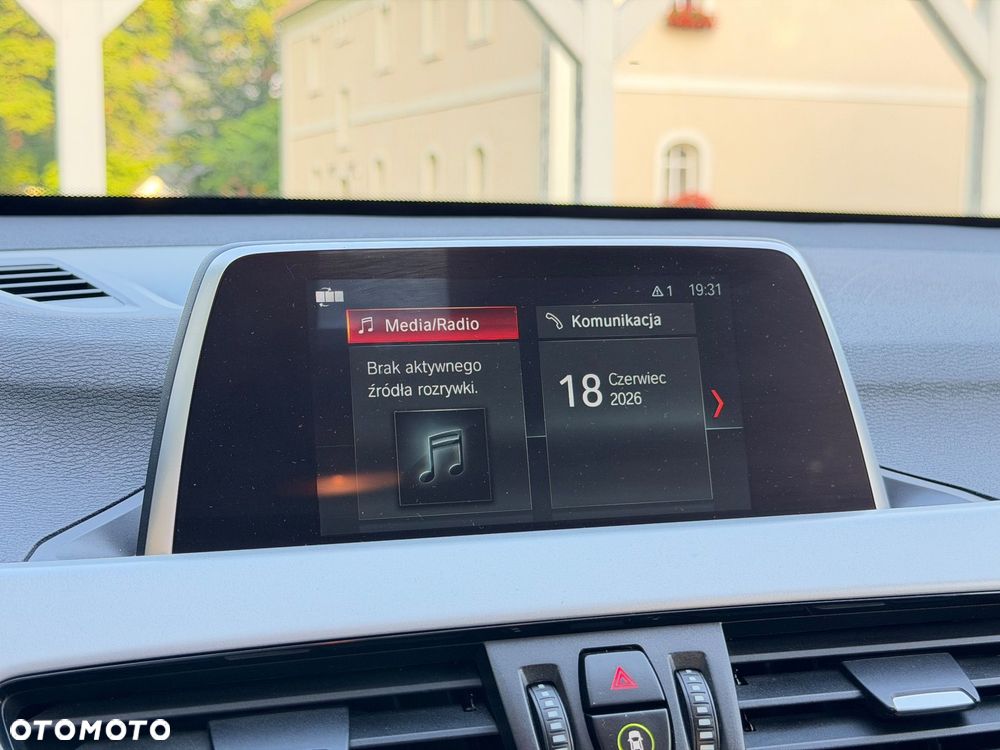 BMW X1 sDrive18d Business Edition - 18