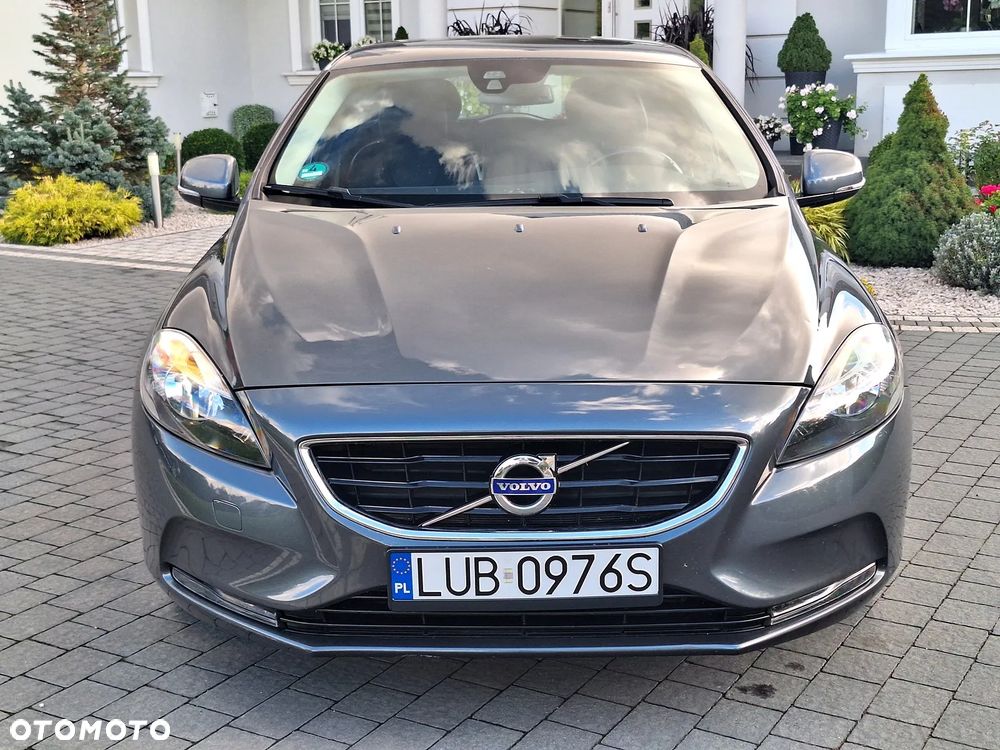 Volvo V40 D2 Momentum - 9