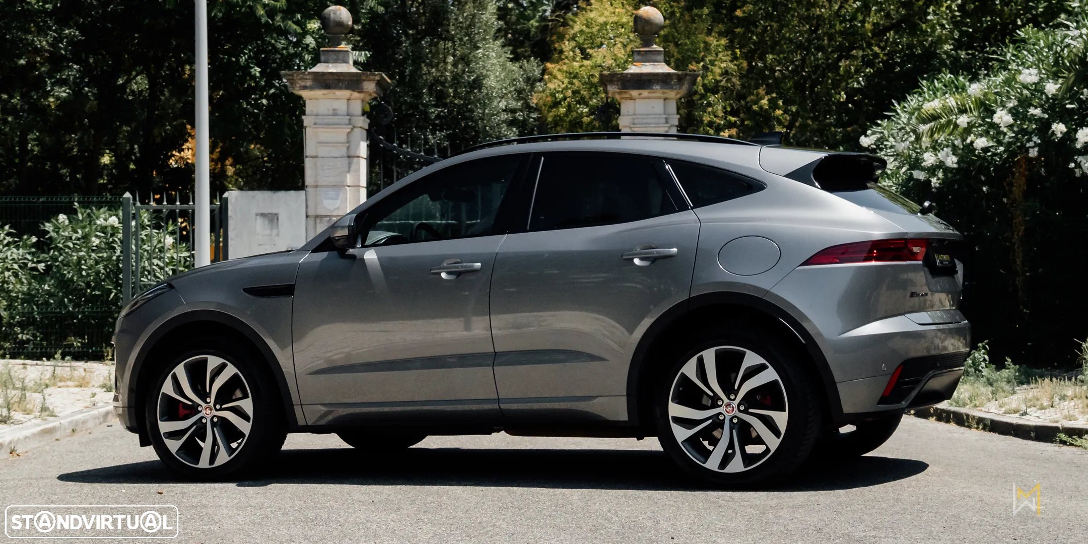 Jaguar E-Pace 1.5 P300e R-Dynamic SE AWD Aut. - 4