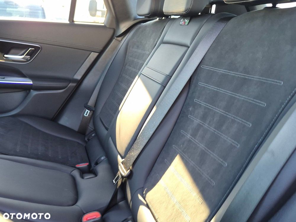 Mercedes-Benz GLC 300 d mHEV 4-Matic AMG Line - 36