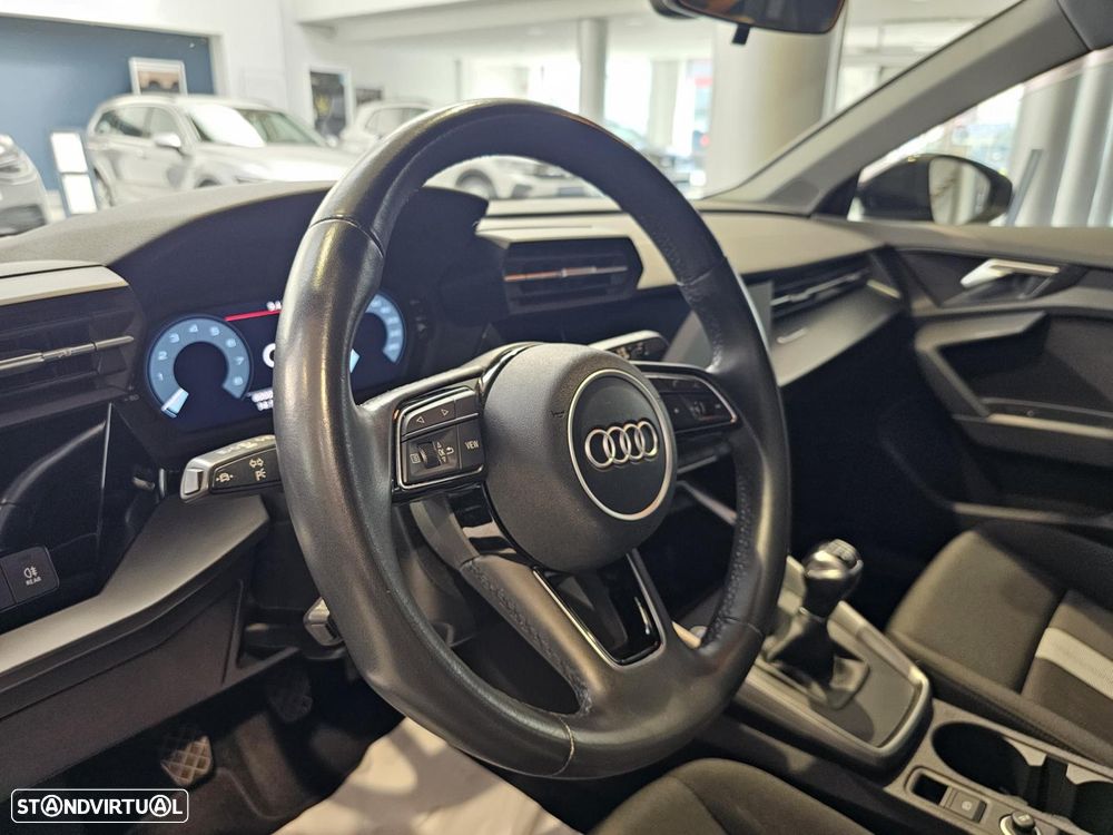 Audi A3 Sportback 30 TFSI Advanced - 4
