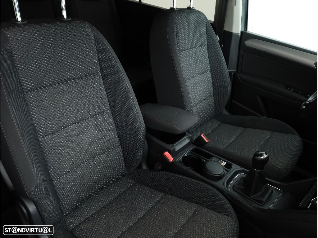 VW Touran 1.6 TDI Confortline - 16