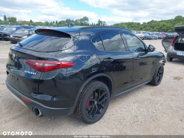 Alfa Romeo Stelvio 2.0 Turbo TI Q4 - 4