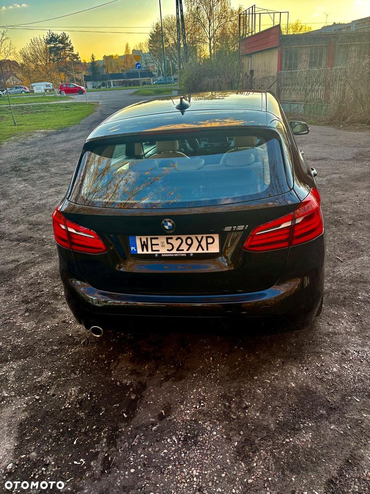 BMW Seria 2 218i - 13