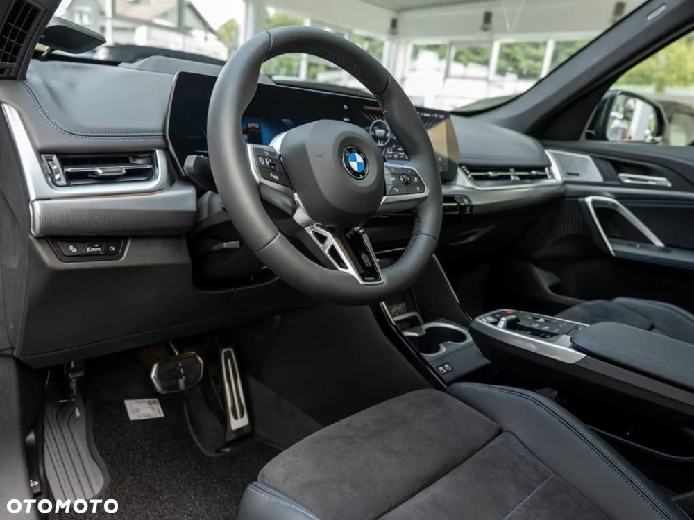 BMW X1 xDrive23i mHEV M Sport - 8