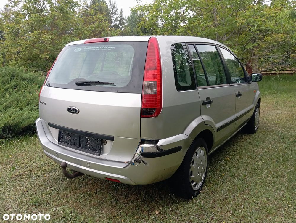 Ford Fusion - 6