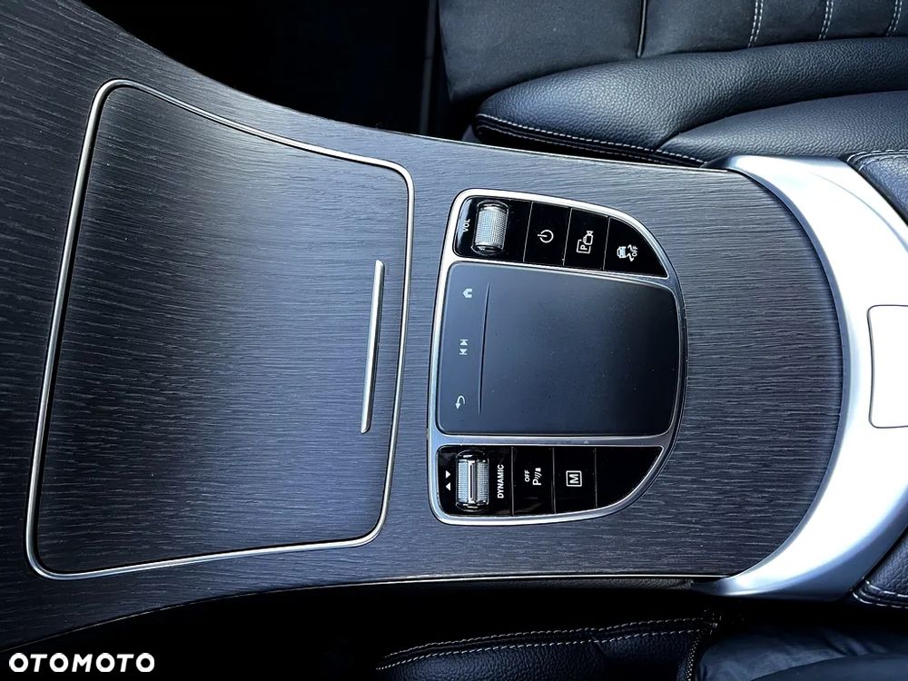 Mercedes-Benz GLC 300 de 4-Matic Business Edition - 16