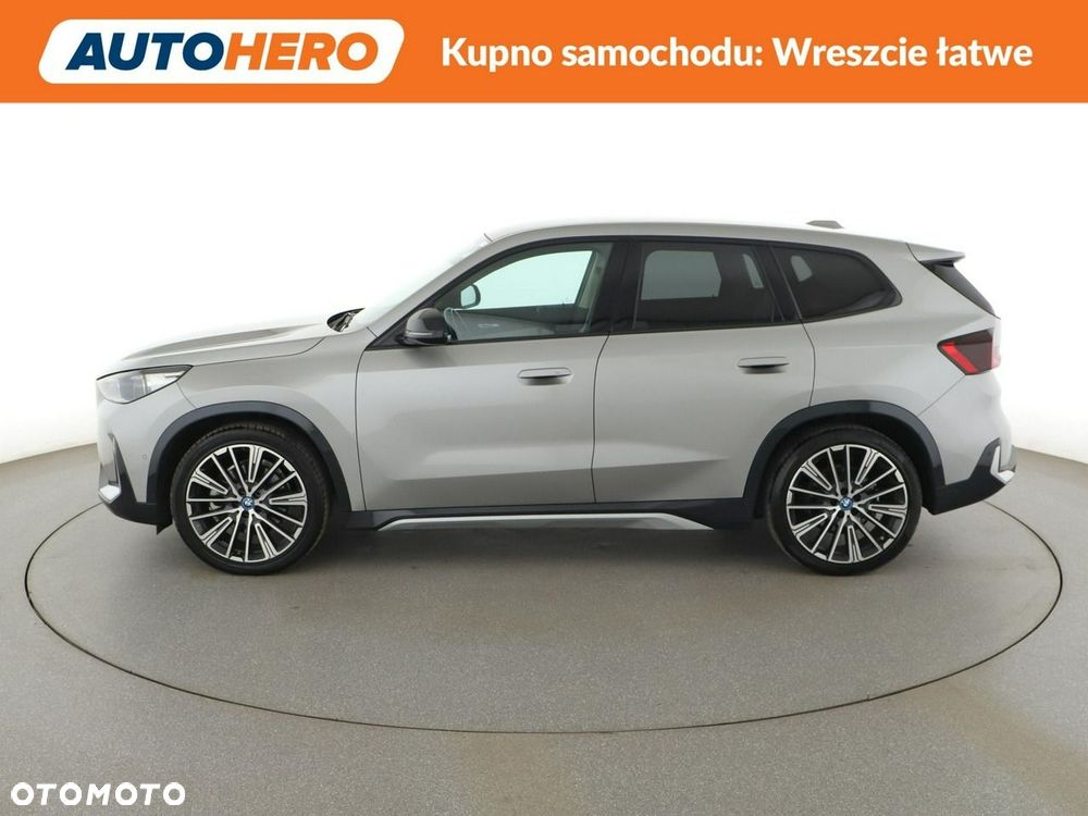 BMW iX1 xDrive30 xLine - 3