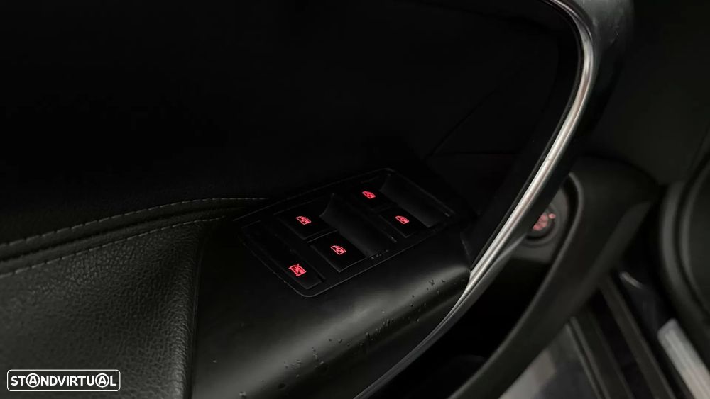 Opel Insignia Sports Tourer - 28