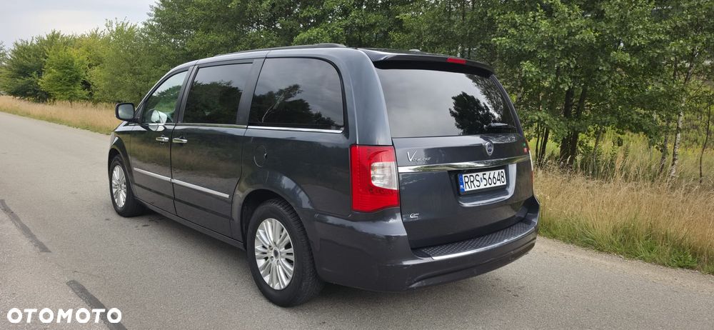 Lancia Voyager 2.8CRD Platinum - 8