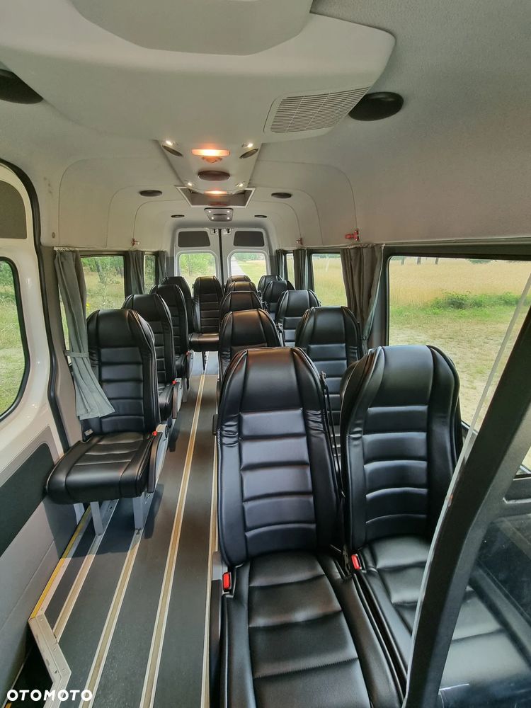 Volkswagen Crafter - 13