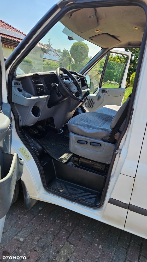 Ford Transit - 7