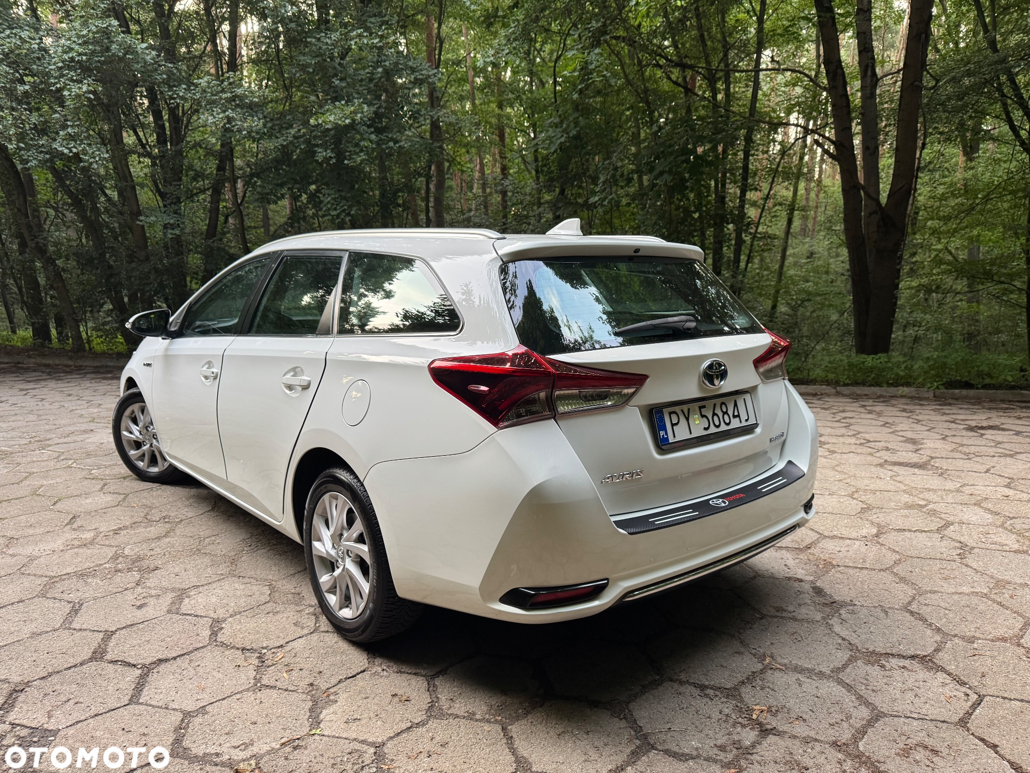 Toyota Auris - 16