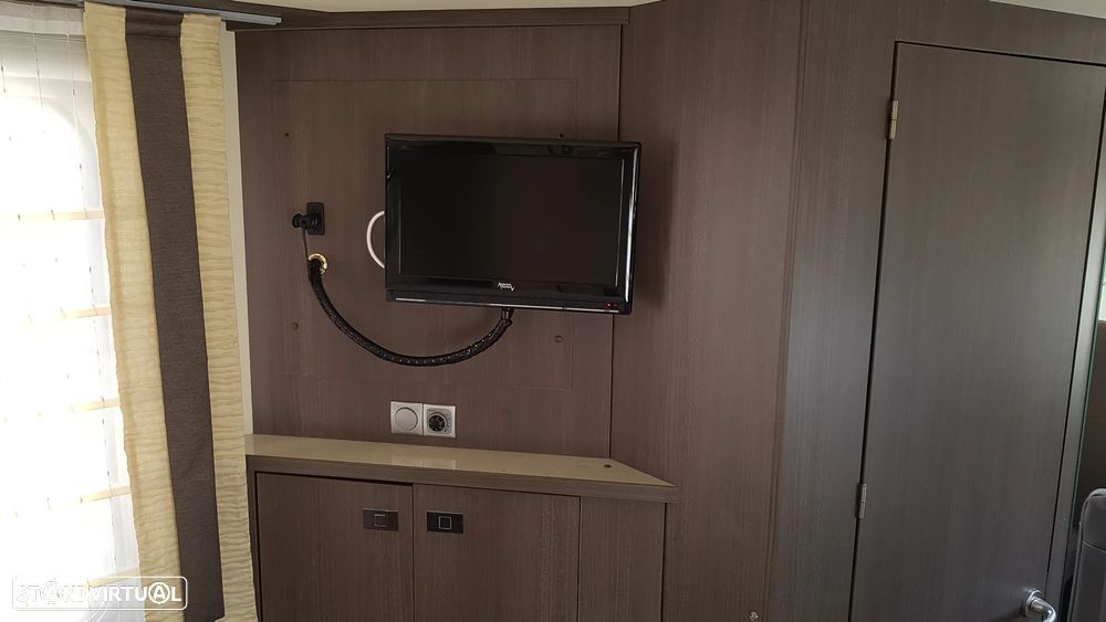 Burstner Viseo i 720 cama central - 17