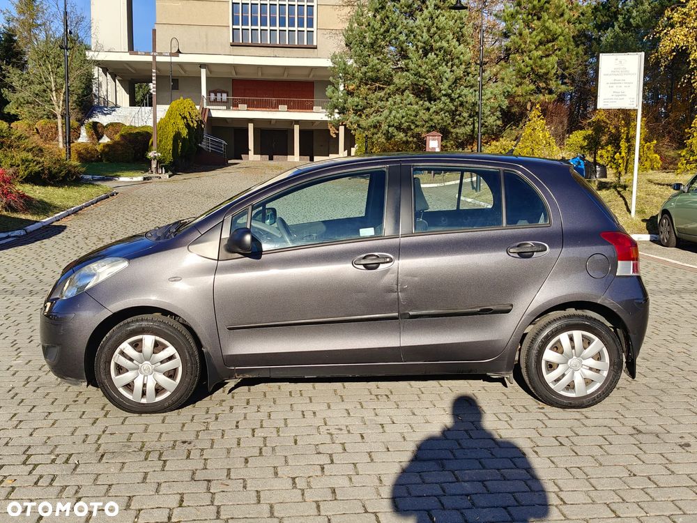 Toyota Yaris 1.0 Luna A/C - 9