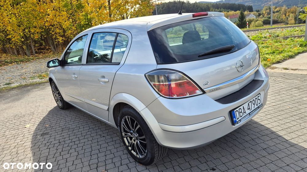 Opel Astra 2008 photo 4