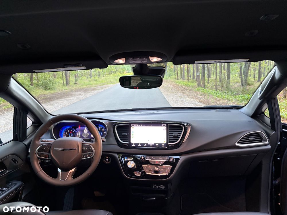 Chrysler Pacifica - 18