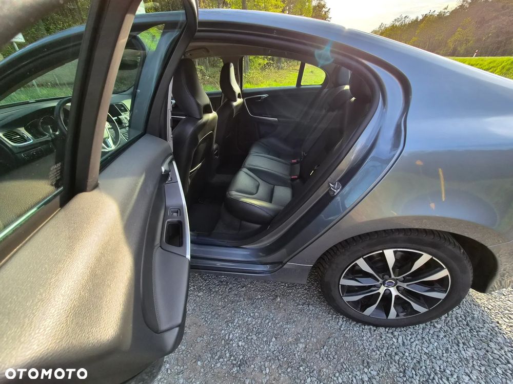 Volvo S60 D4 Drive-E Summum - 9