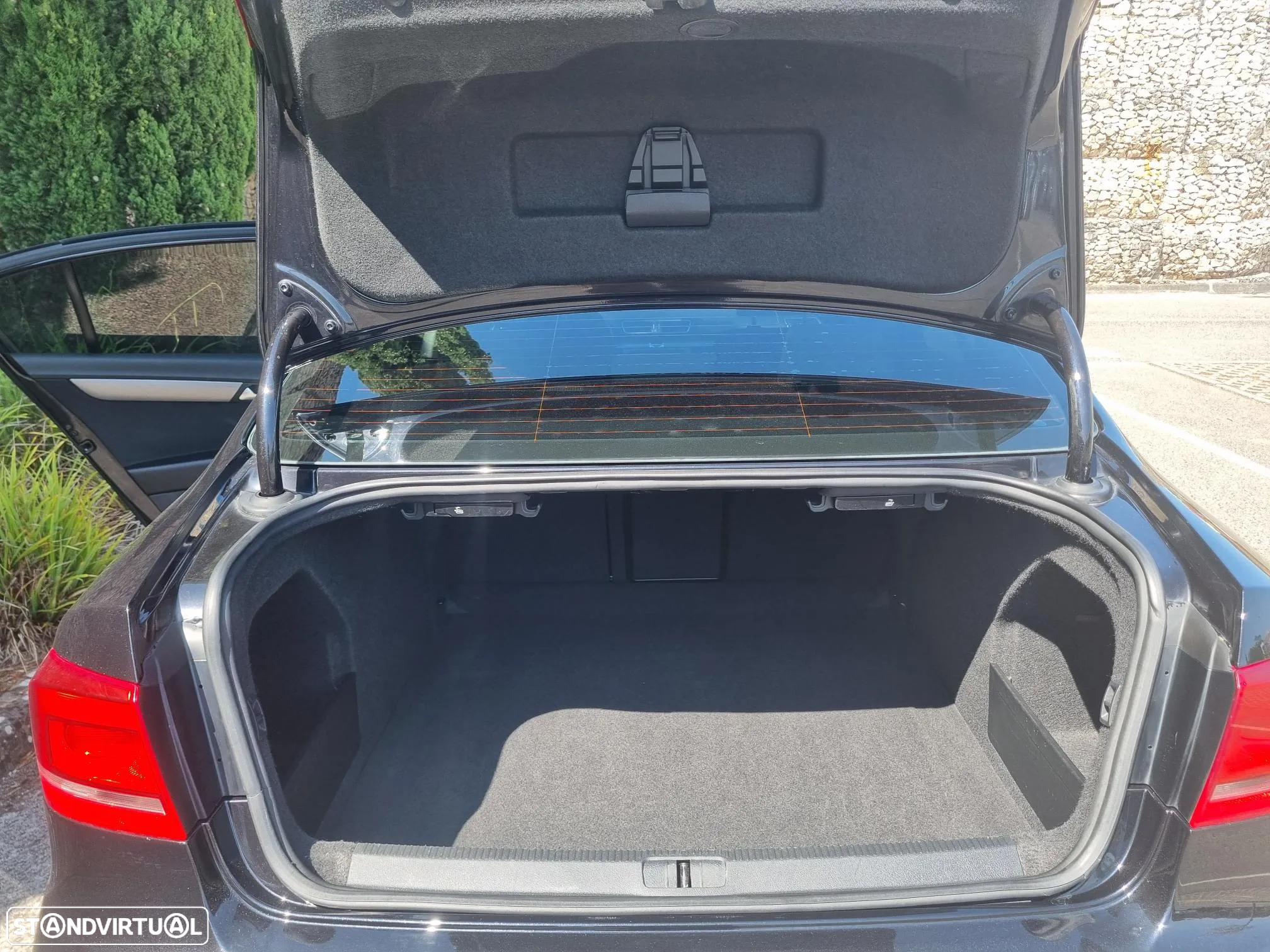 VW Passat 1.6 TDI BlueMotion - 8