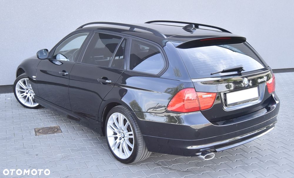 BMW Seria 3 320d xDrive DPF - 13