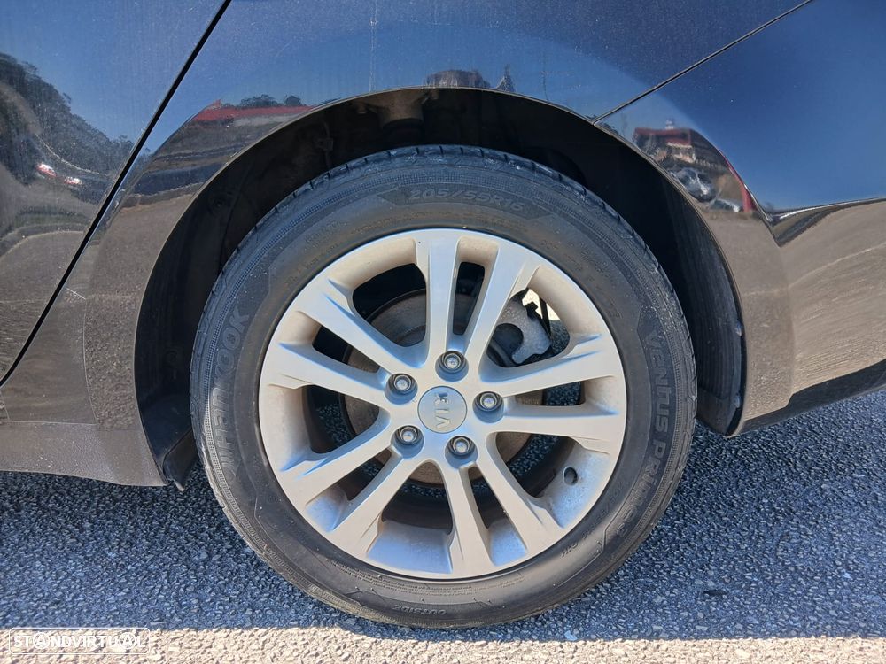 Kia Ceed SW 1.6 CRDi ECO - 10