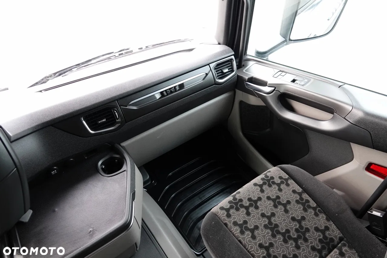Scania R 500 / RETARDER / NISKA KABINA / CAŁA NA PODUSZKACH / HYDRAULIKA / PO KONTRAKCIE SERWISOWYM - 32