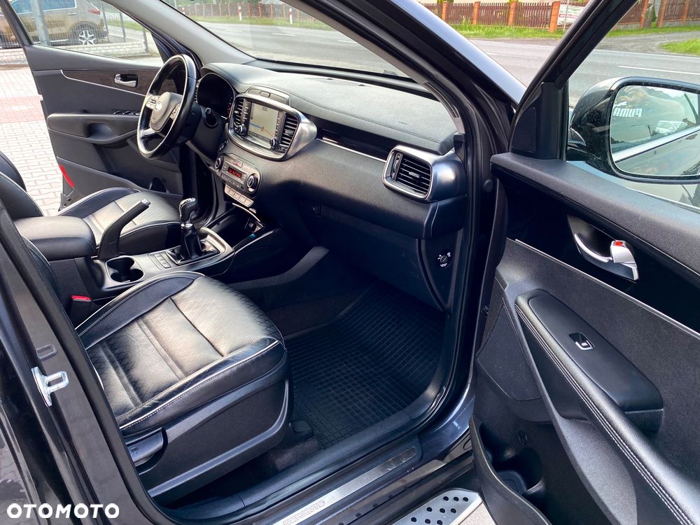 Kia Sorento - 9