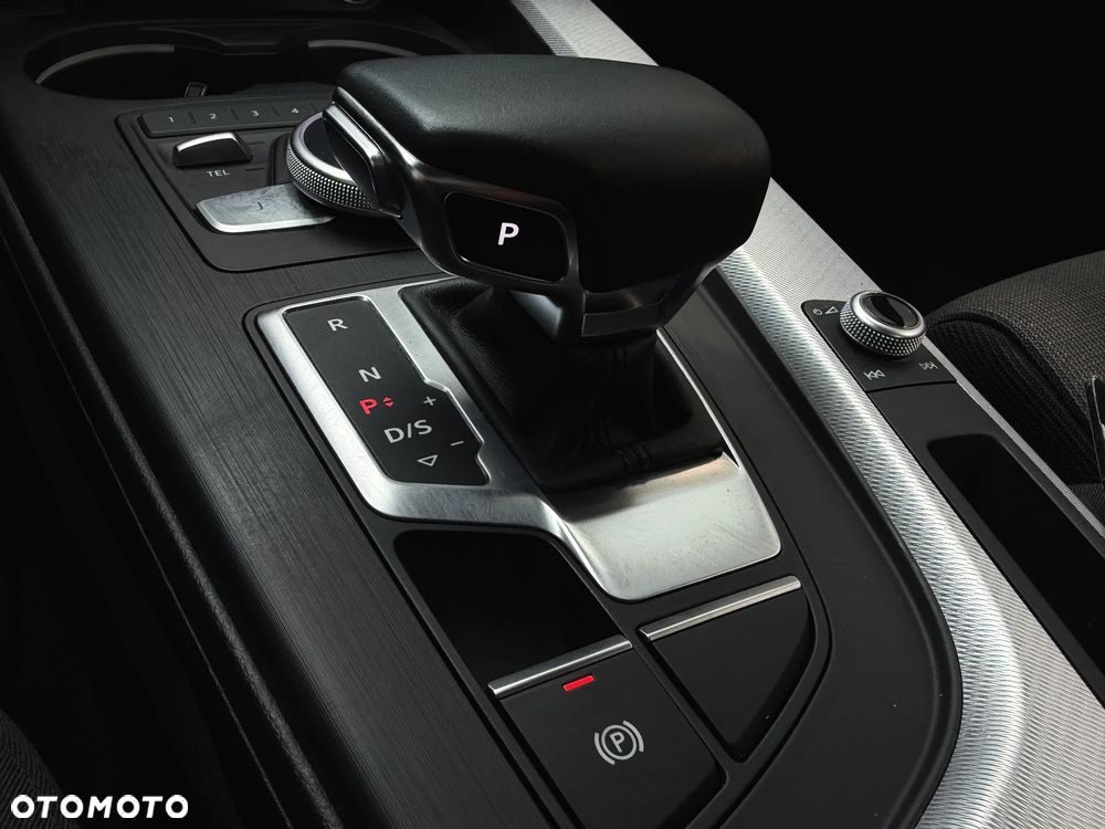 Audi A4 Limousine 2.0 TFSI ultra Sport S tronic - 23