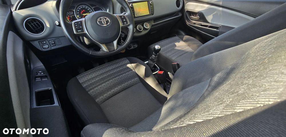 Toyota Yaris - 38